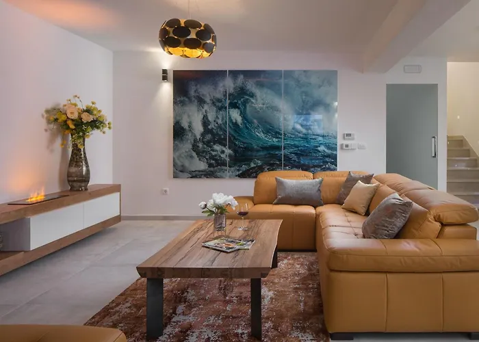 Malibu Eclipse By Interhome Vir