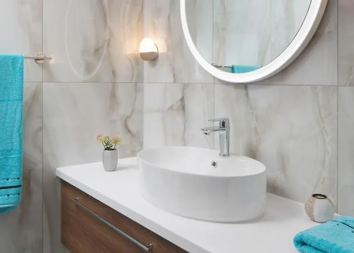 Malibu Eclipse By Interhome * Vir