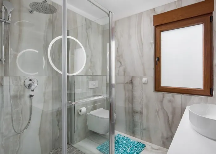 Malibu Eclipse By Interhome Vir