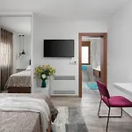 Malibu Eclipse By Interhome Vir