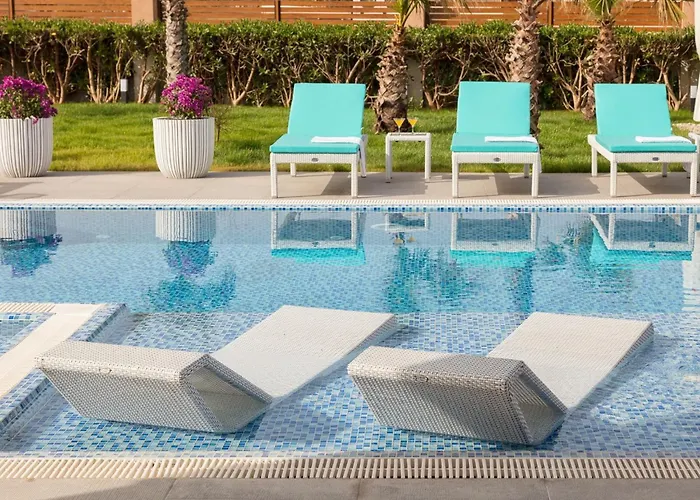 Malibu Eclipse By Interhome Tatil Evi